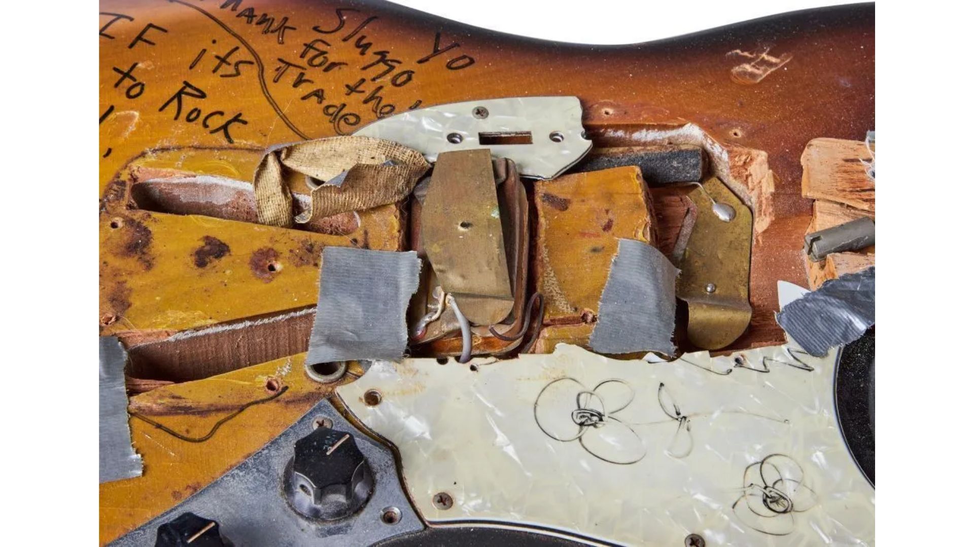 Guitarra quebrada por Kurt Cobain