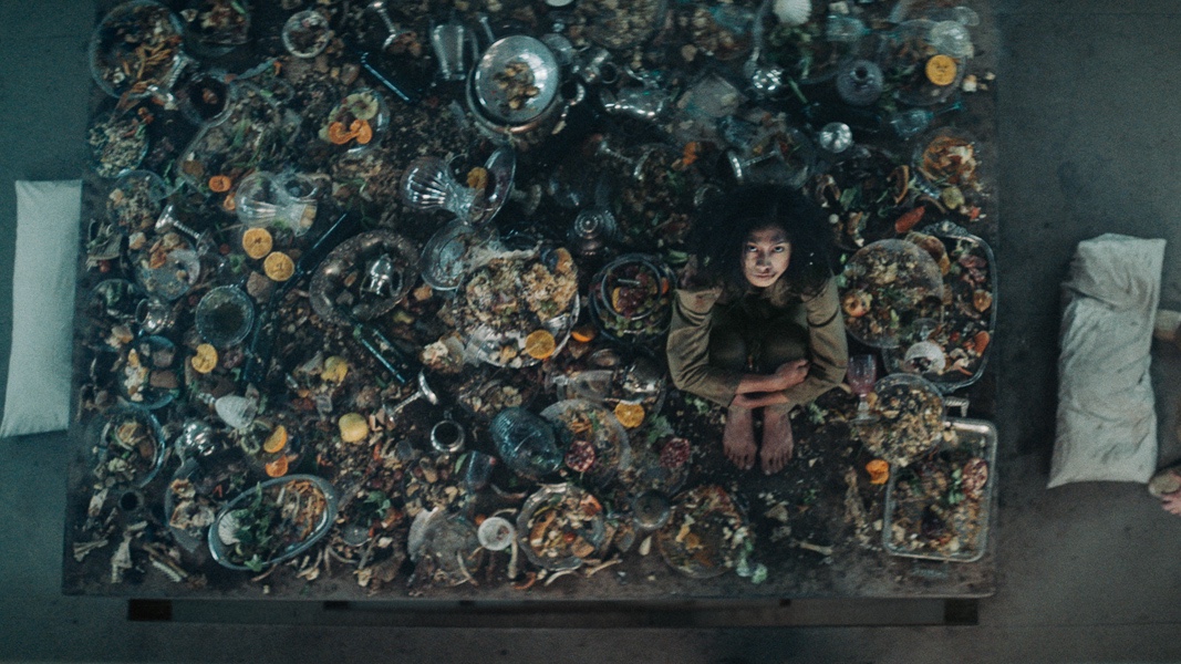 Cena de O Poço (Foto: Reprodução)