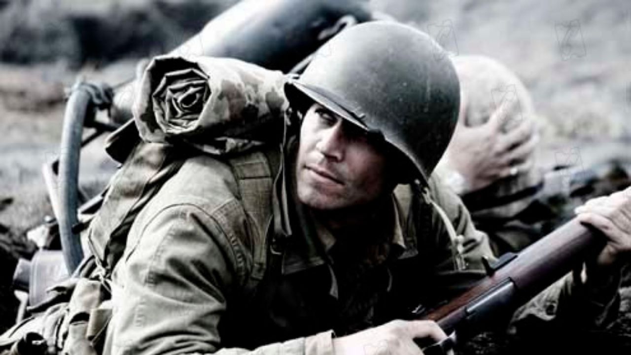 Paul Walker em A Conquista da Honra (2006) (Foto: Reprodução)