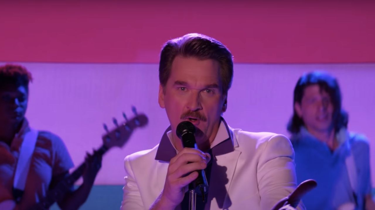 Darryl Whitefeather, de Crazy Ex-Girlfriend (2015)