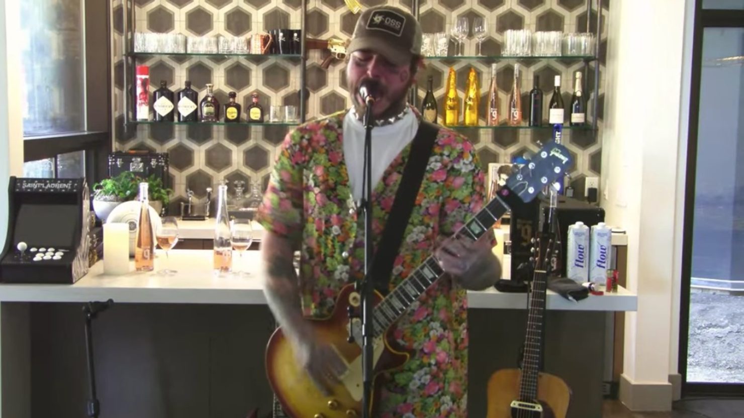 Post Malone faz tributo à Nirvana em live (Foto: Reprodução / YouTube)