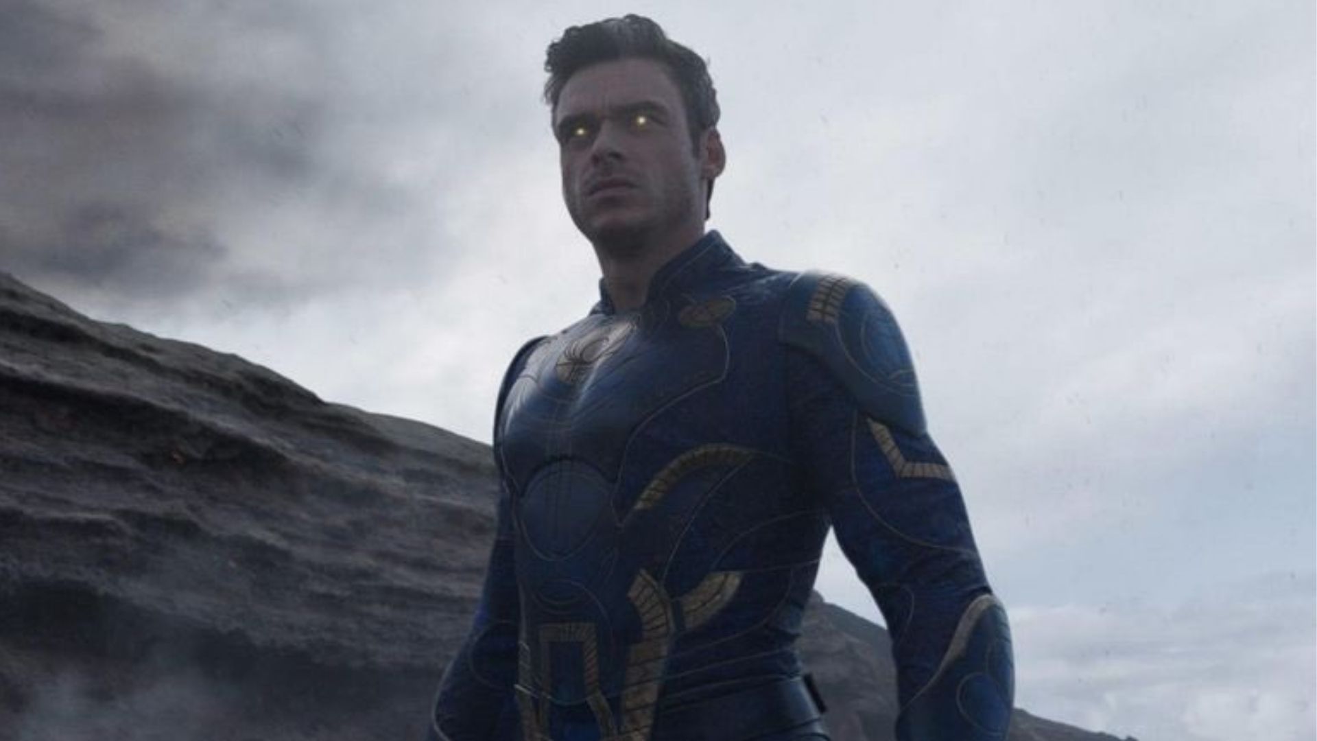 Richard Madden como Ikaris em Eternos (Foto: Reprodução / Twitter)