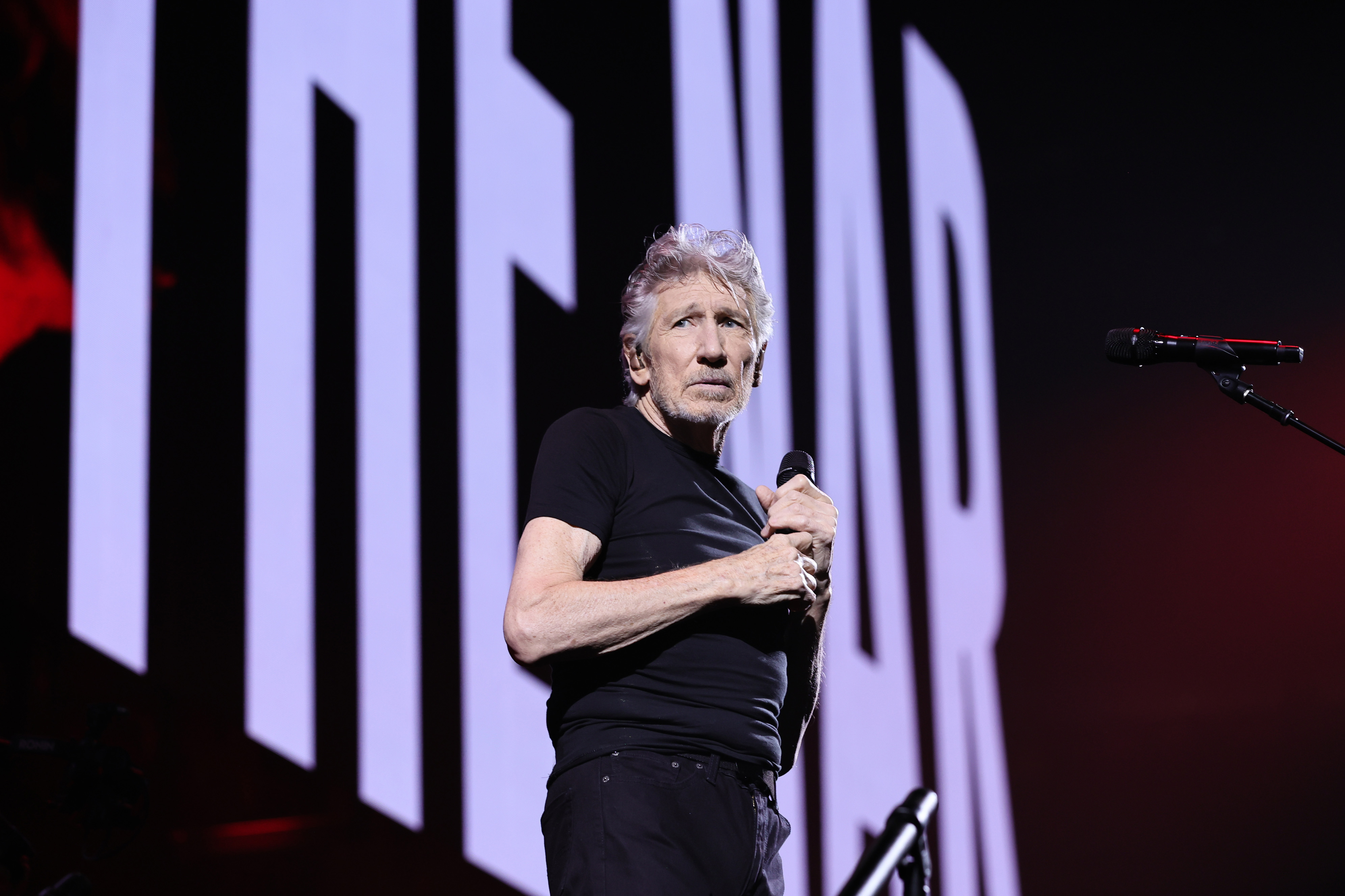 Roger Waters