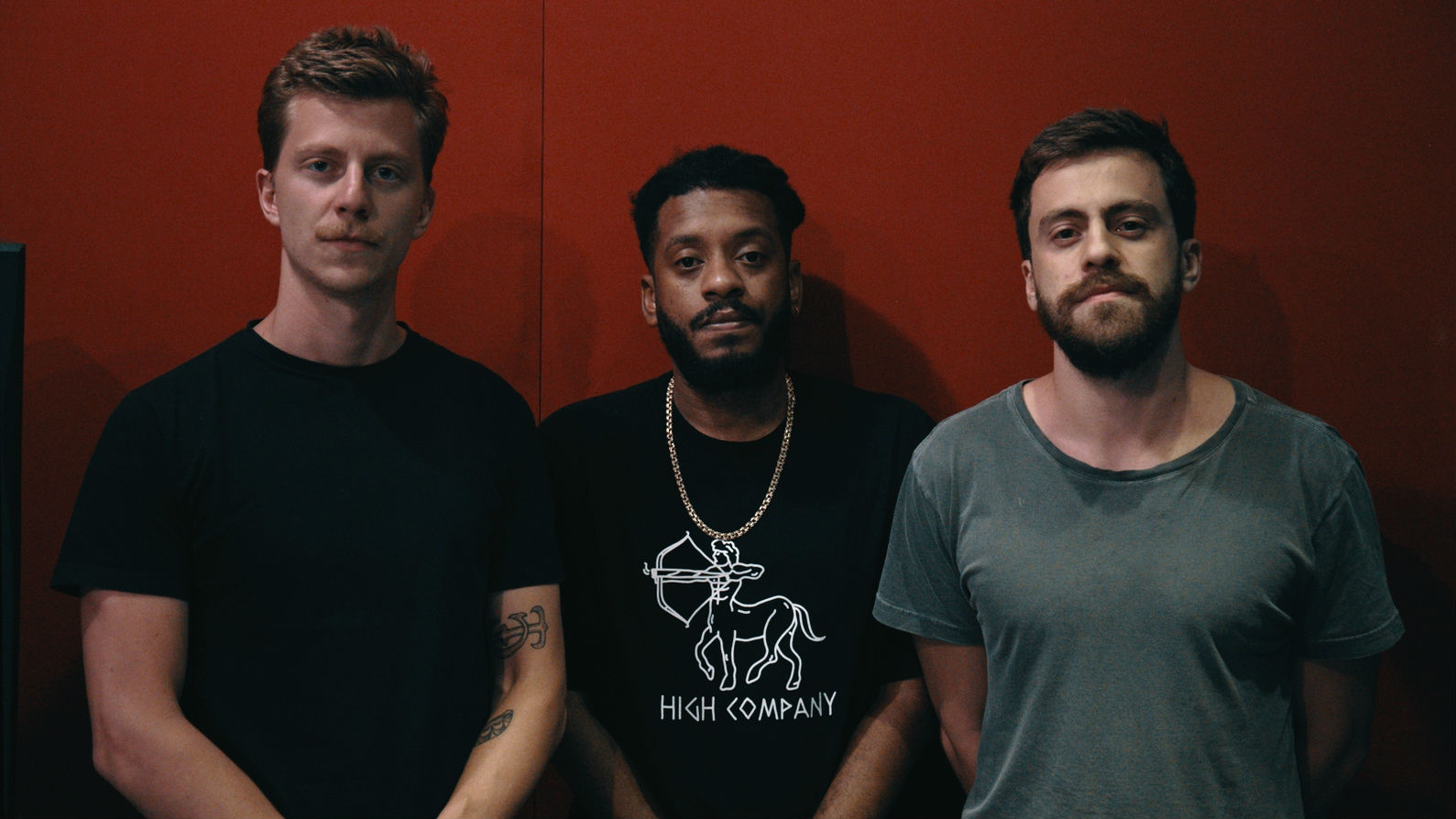 Gustavo Bertoni (à esq.), BK' e Tomás Bertoni (Foto: Divulgação)