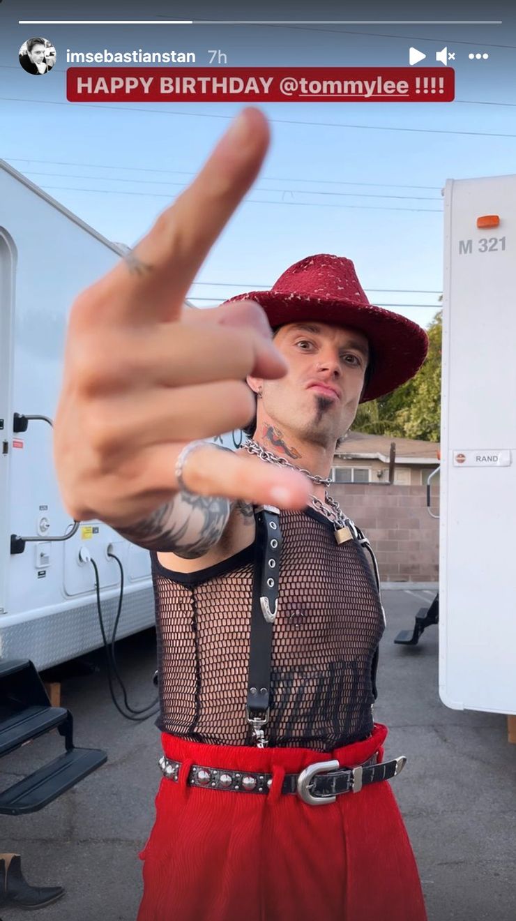 Sebastian Stan em Pam & Tommy (Foto Reprodução Instagram)