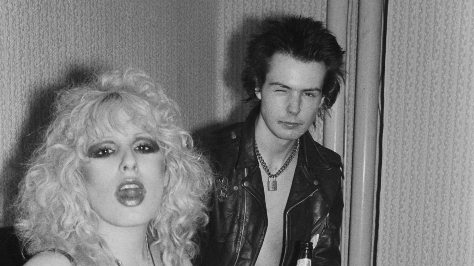 Sid Vicious e Nancy Spungen eram usuários de heroína