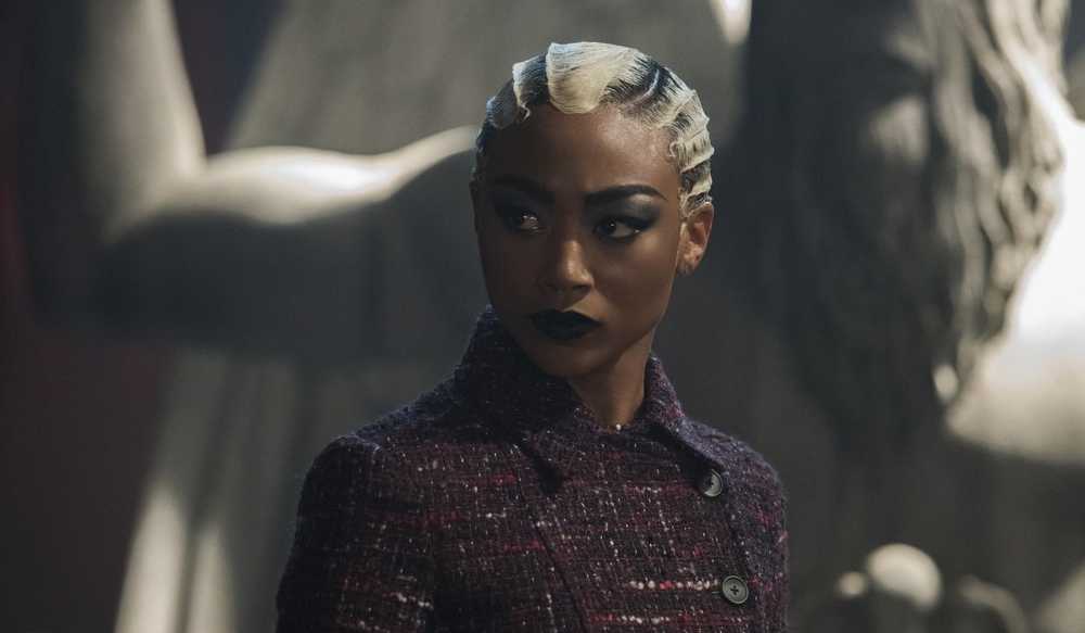tati gabrielle em o mundo sombrio de sabrina