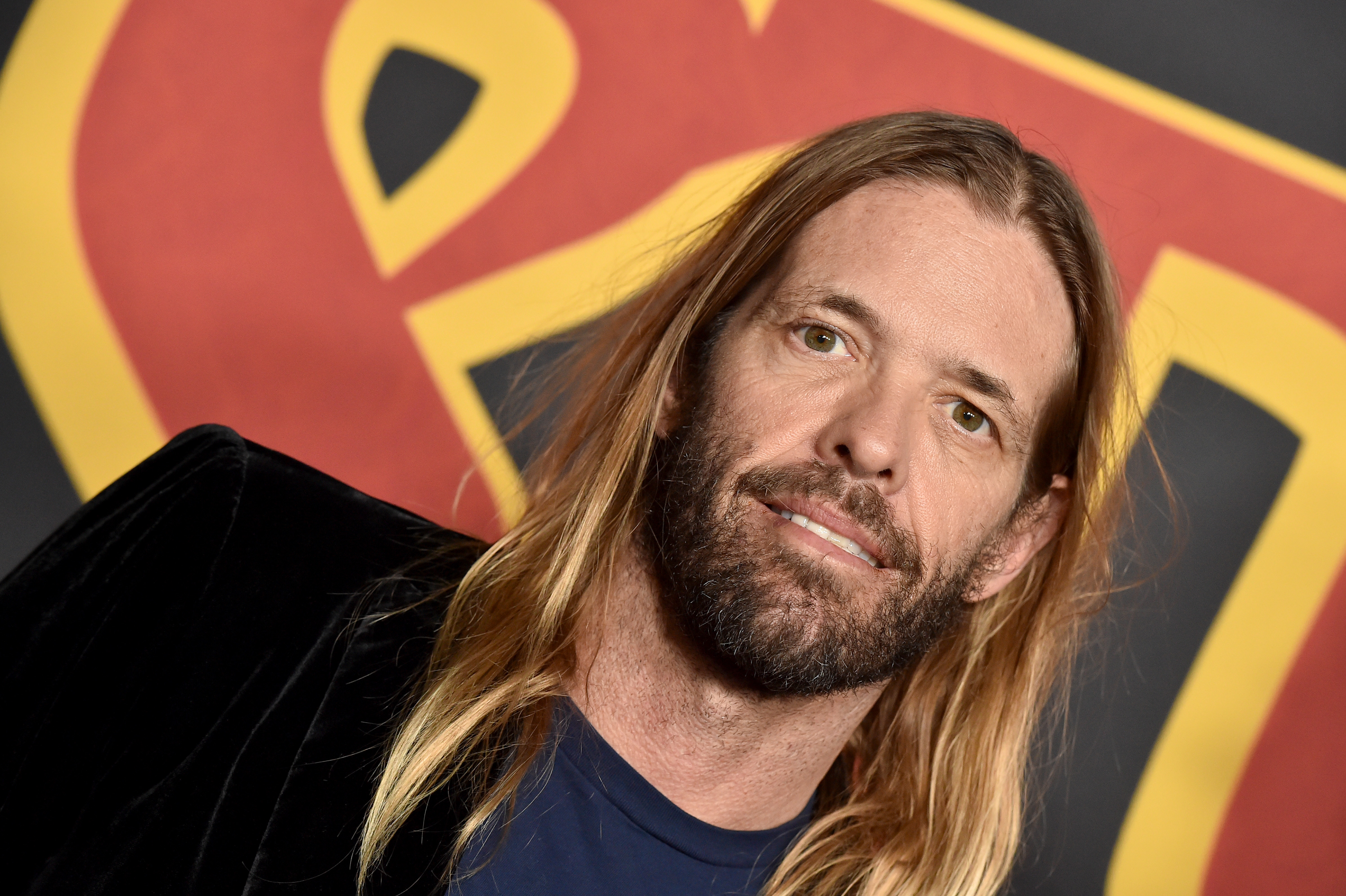 Anúncio da morte de baterista do Foo Fighters Taylor Hawkins foi confirmado pela banda nesta sexta (25)