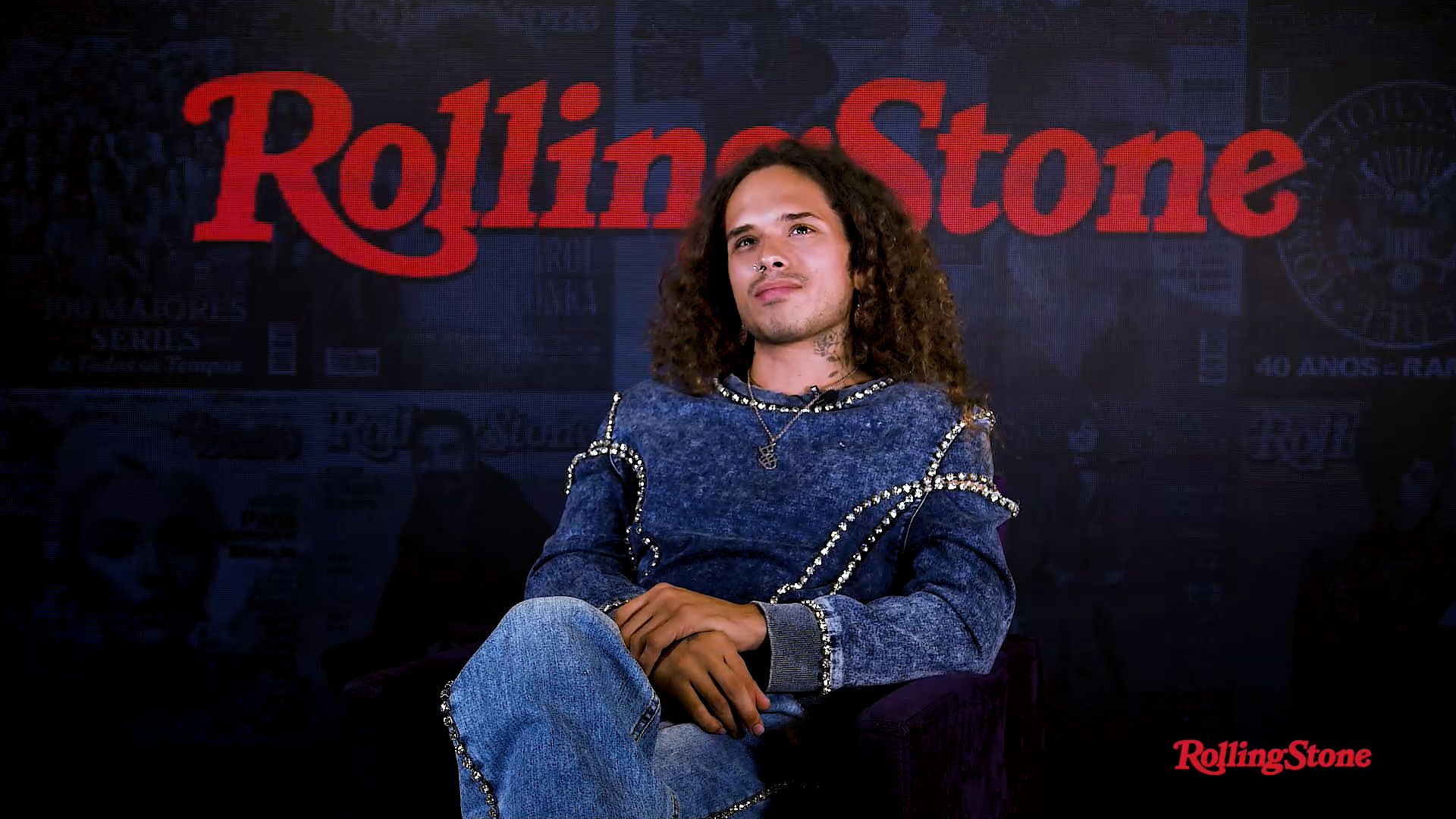 Vitão: "Eu sempre gostei demais de mulher, sempre fui apaixonado demais por mulher, mas eu não sei. Tenho tido perpções diferentes sobre outras coisas, tá ligado? Me sentido atraído por outras pessoas também" (Reprodução)