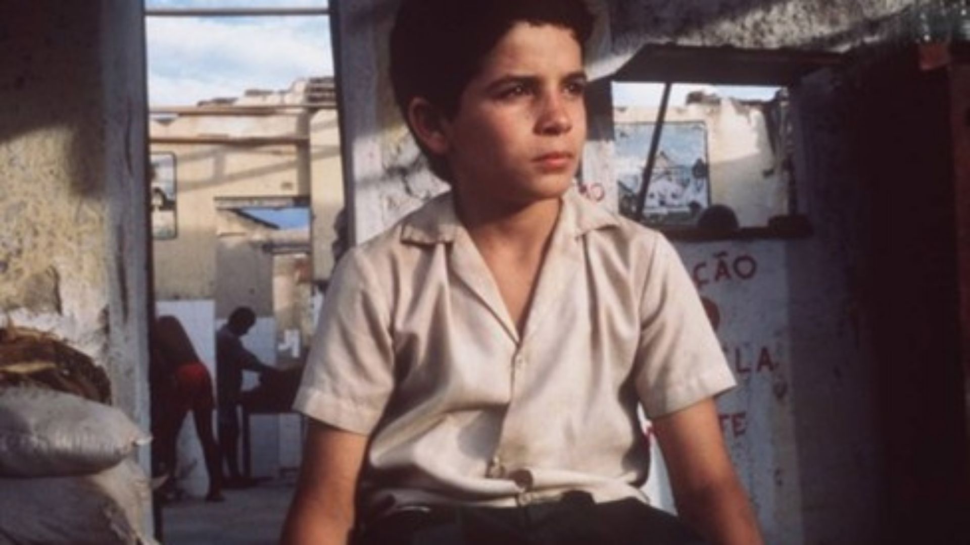 Vinícius de Oliveira em Central do Brasil (Foto: Reprodução)