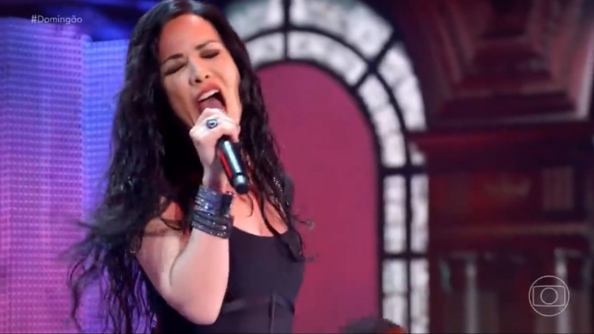 Wanessa cantando Evanescence no programa Show dos Famosos (Foto: reprodução/vídeo)