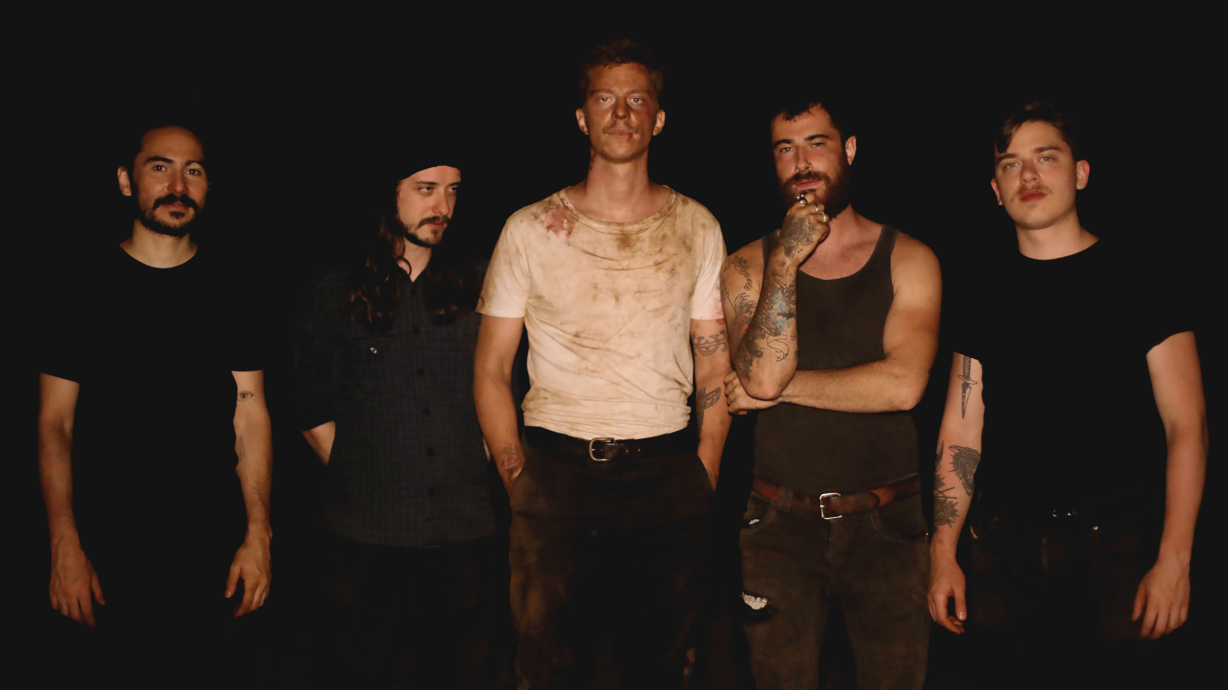 Young Lights e, no centro, Gustavo Bertoni (Foto: Couple of Things)