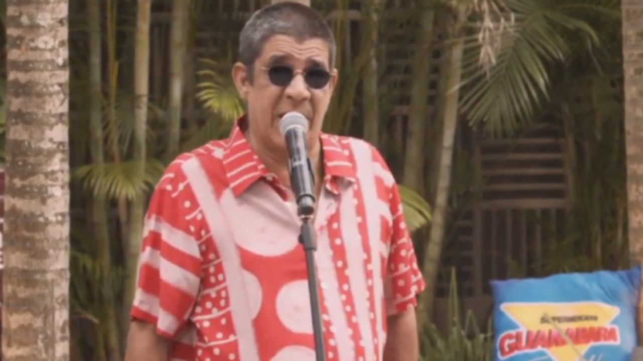Zeca Pagodinho durante live